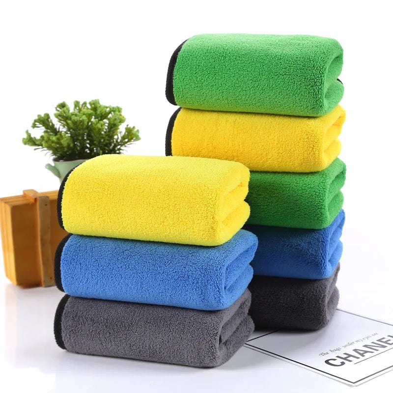 Premium MicroFiber Plush Towel- 60CM X 40CM - 600GSM - TOP QUALITY - CarGuys Pakistan